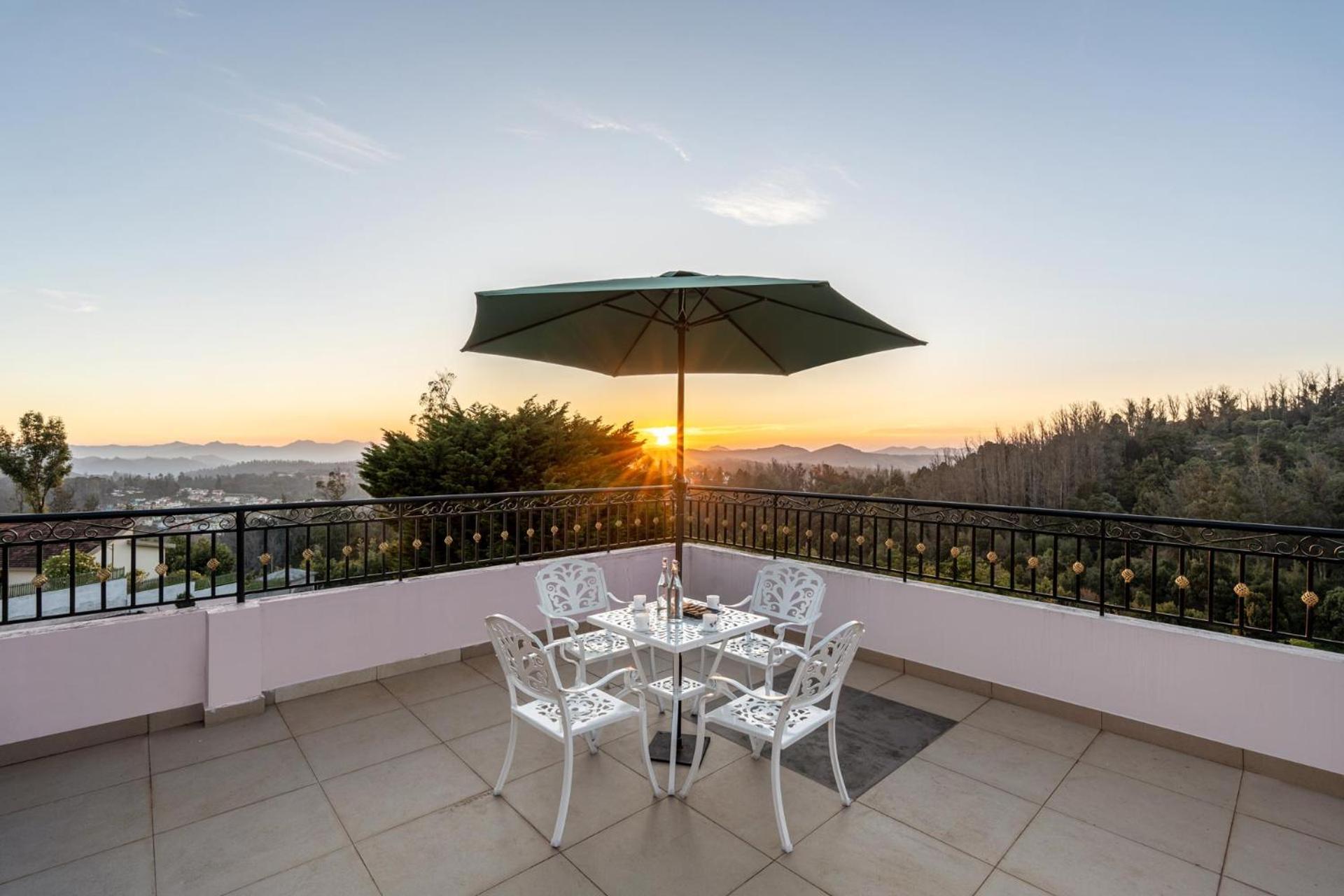 Stayvista At The West Wind 5Bhk Villa Ooty Comp Breakfast Buitenkant foto